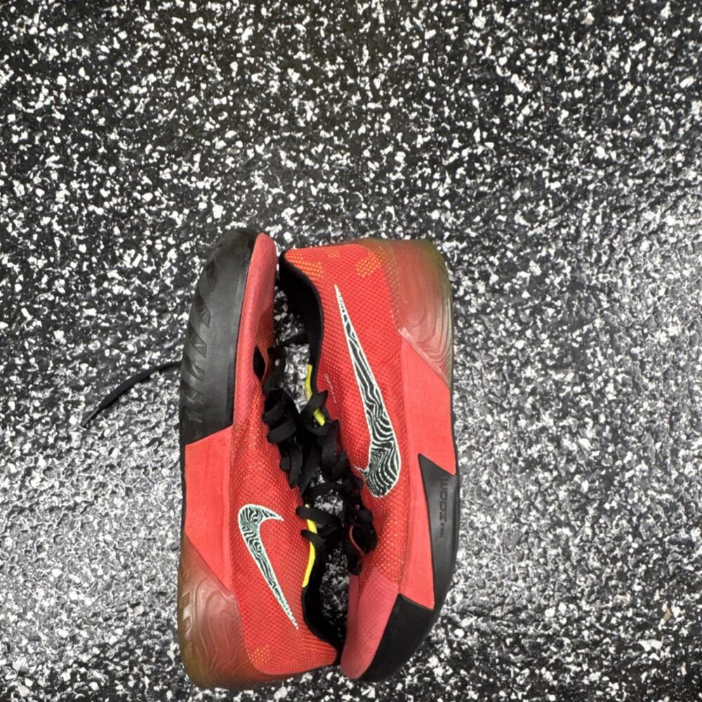Nike Kobe Red Black Men's Low Top Basketball Sneakers Lace-Up 653657-601